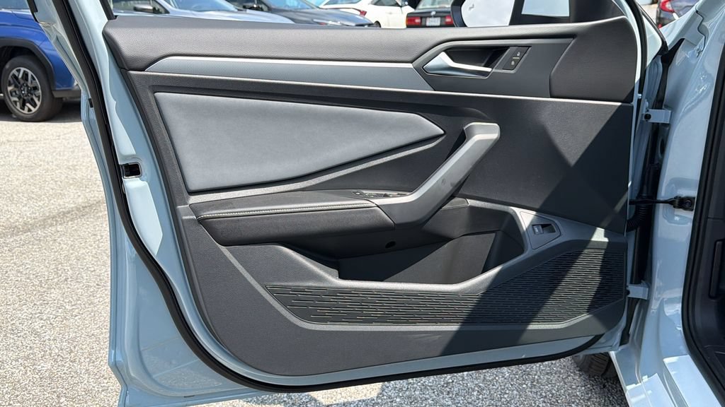 New 2026 Volkswagen Jetta SE FWD image 22