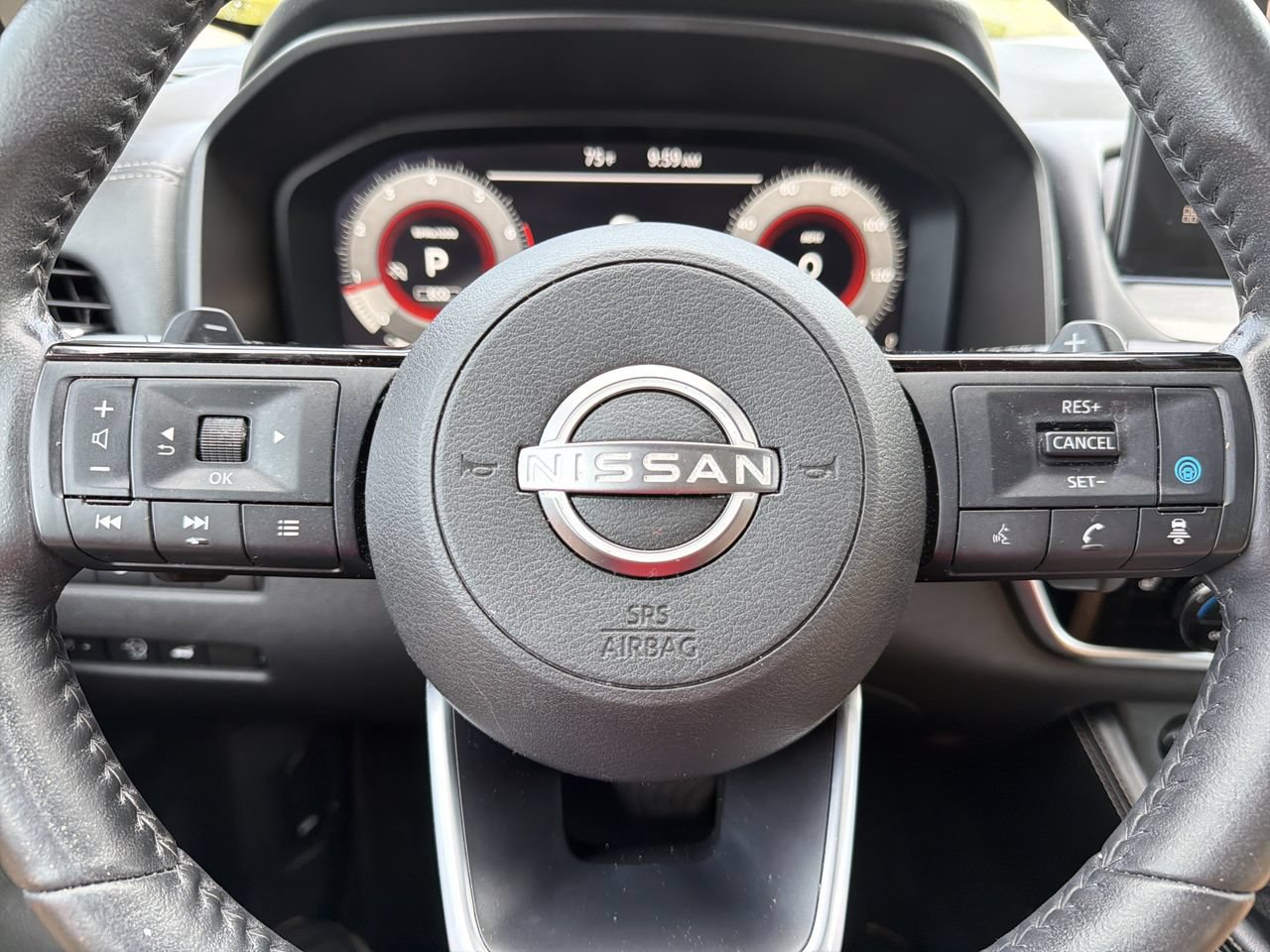 Used 2024 Nissan Rogue Platinum FWD image 10