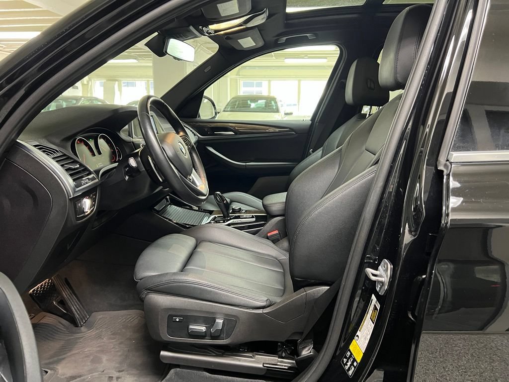 Used 2019 BMW X3 xDrive30i w/ Driving Assistance Package AWD/4WD image 13