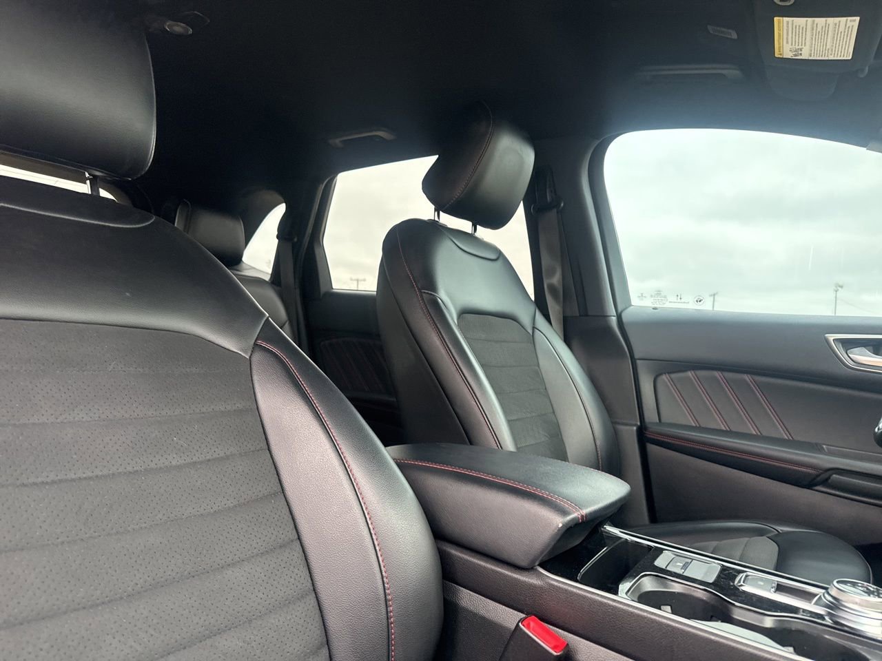 Used 2020 Ford Edge ST-Line FWD image 27