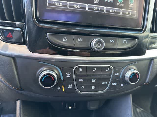 Used 2019 Chevrolet Traverse LT w/ LT Premium Package AWD/4WD image 10