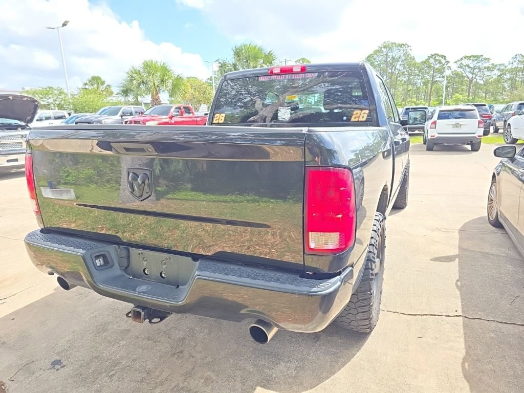 Used 2017 RAM 1500 Express w/ Black Ram 1500 Express Group image 4