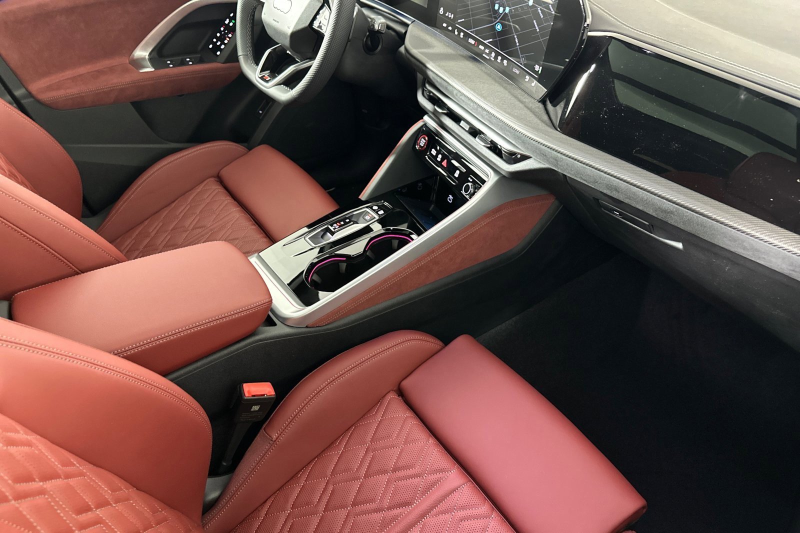 New 2025 Audi SQ5 Premium Plus image 15