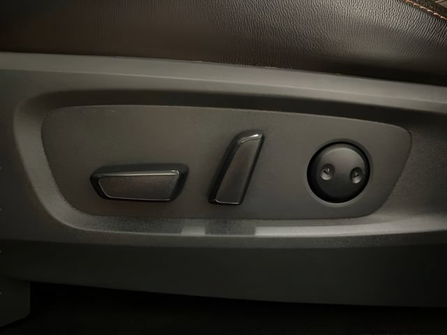 Used 2024 Nissan Pathfinder Rock Creek AWD/4WD image 12