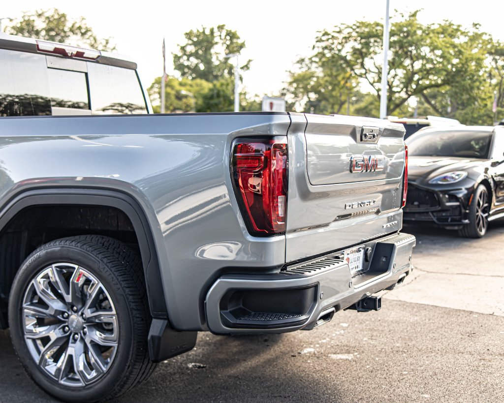 Used 2026 GMC Sierra 1500 Denali w/ Denali Reserve Package AWD/4WD image 13