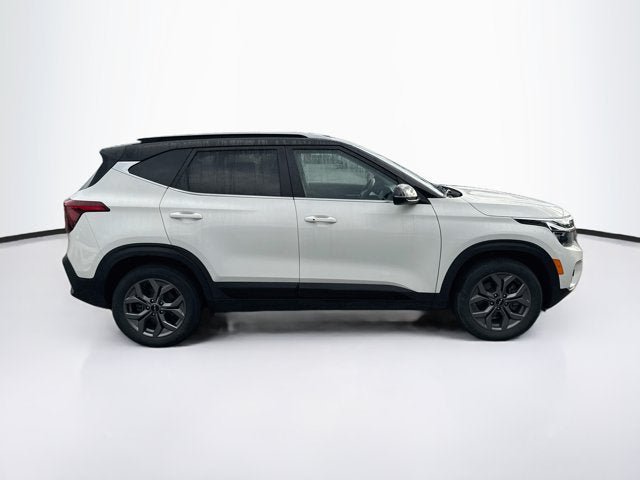 Certified 2024 Kia Seltos S AWD/4WD image 4