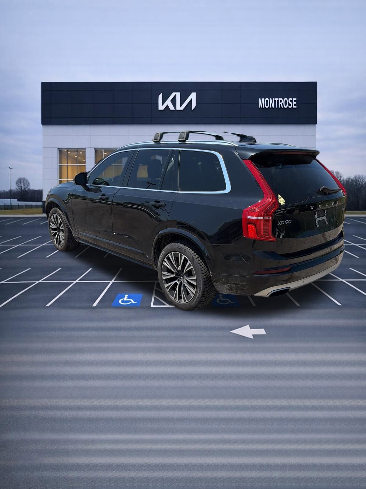 Used 2021 Volvo XC90 T6 Momentum AWD/4WD image 7