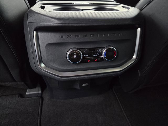Used 2025 Ford Expedition Max Platinum AWD/4WD image 20
