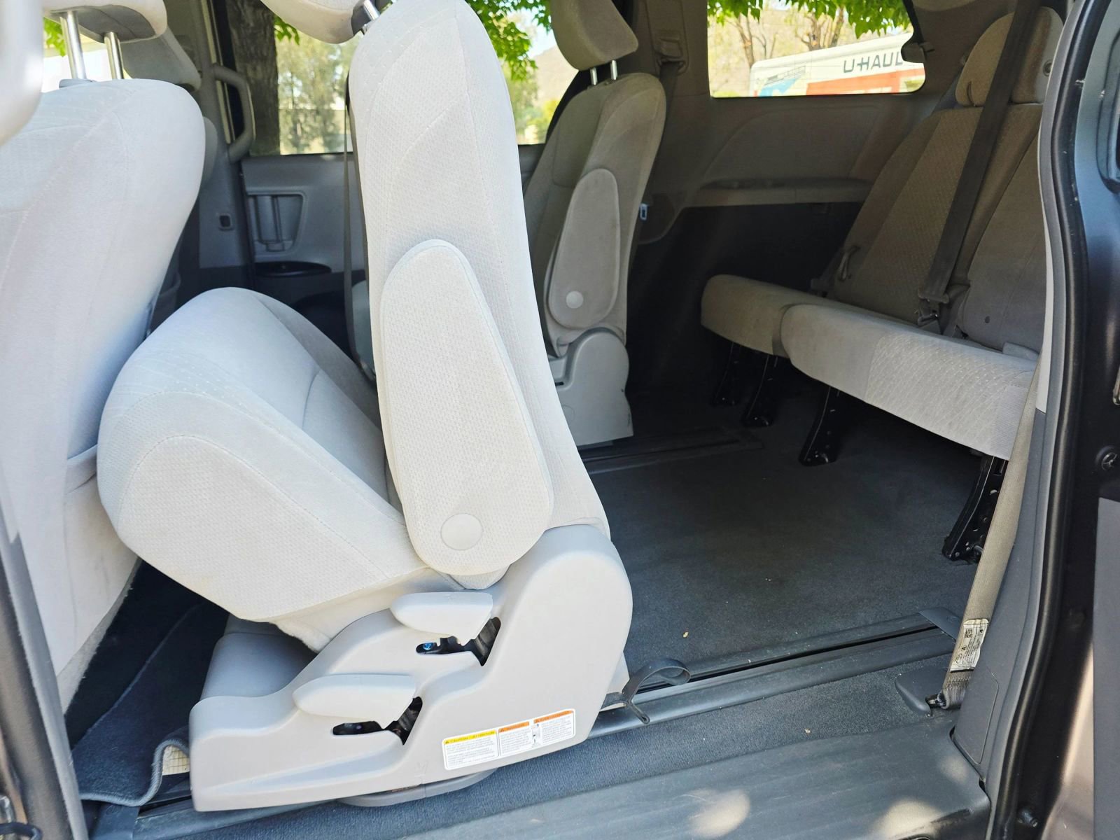 Used 2019 Toyota Sienna LE image 41
