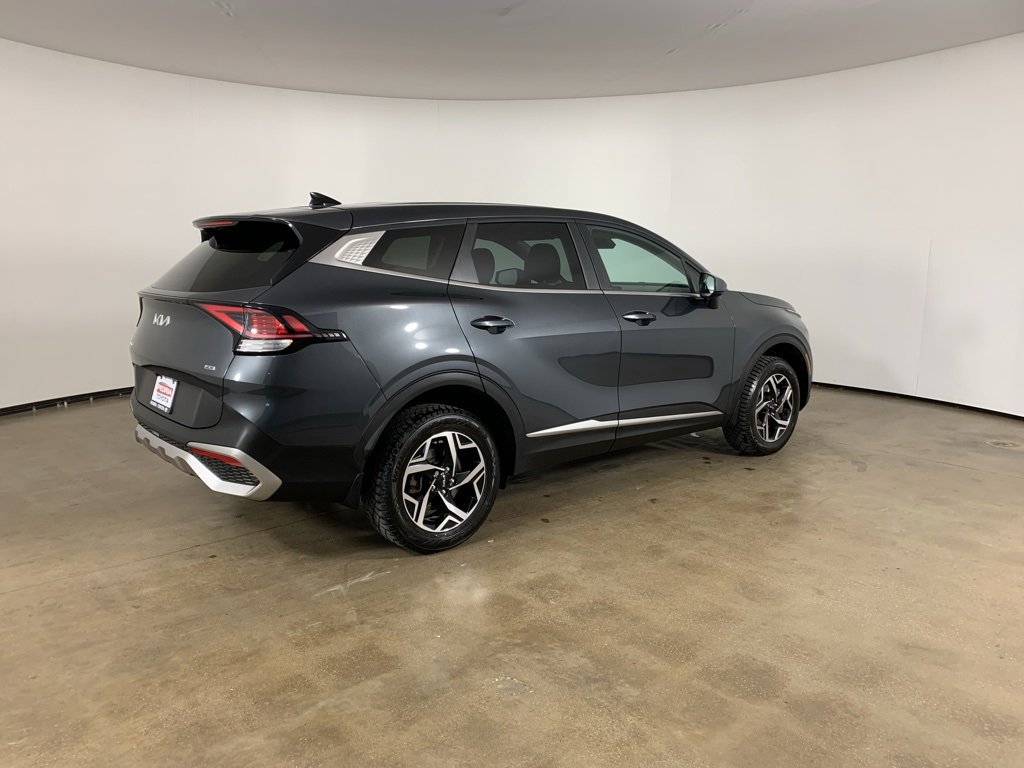 Used 2023 Kia Sportage LX image 8