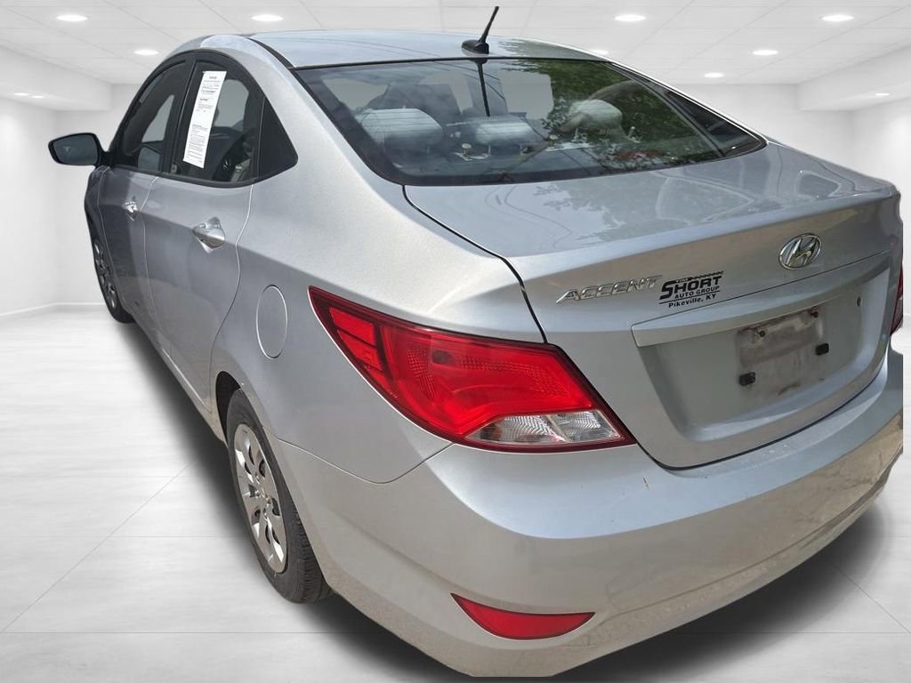 Used 2017 Hyundai Accent SE FWD image 6