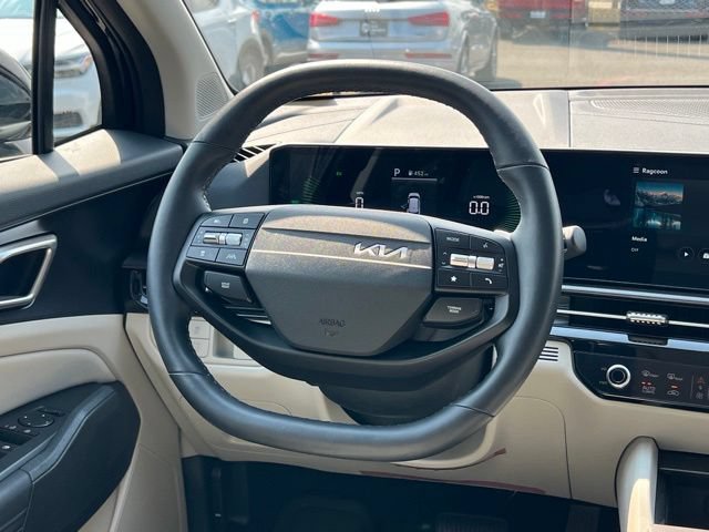 Used 2026 Kia Sportage EX w/ EX Panoramic Sunroof Package AWD/4WD image 16