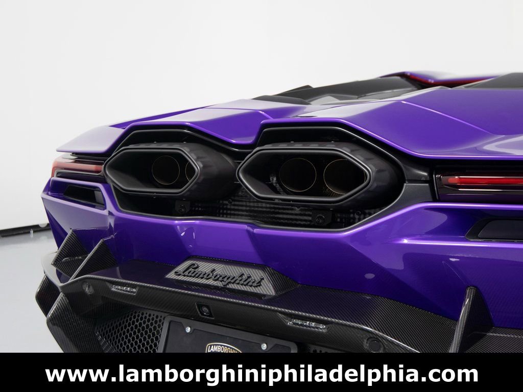 Used 2024 Lamborghini Revuelto image 49