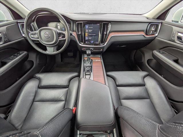 Used 2020 Volvo V60 T5 Cross Country w/ Protection Package Premier image 20