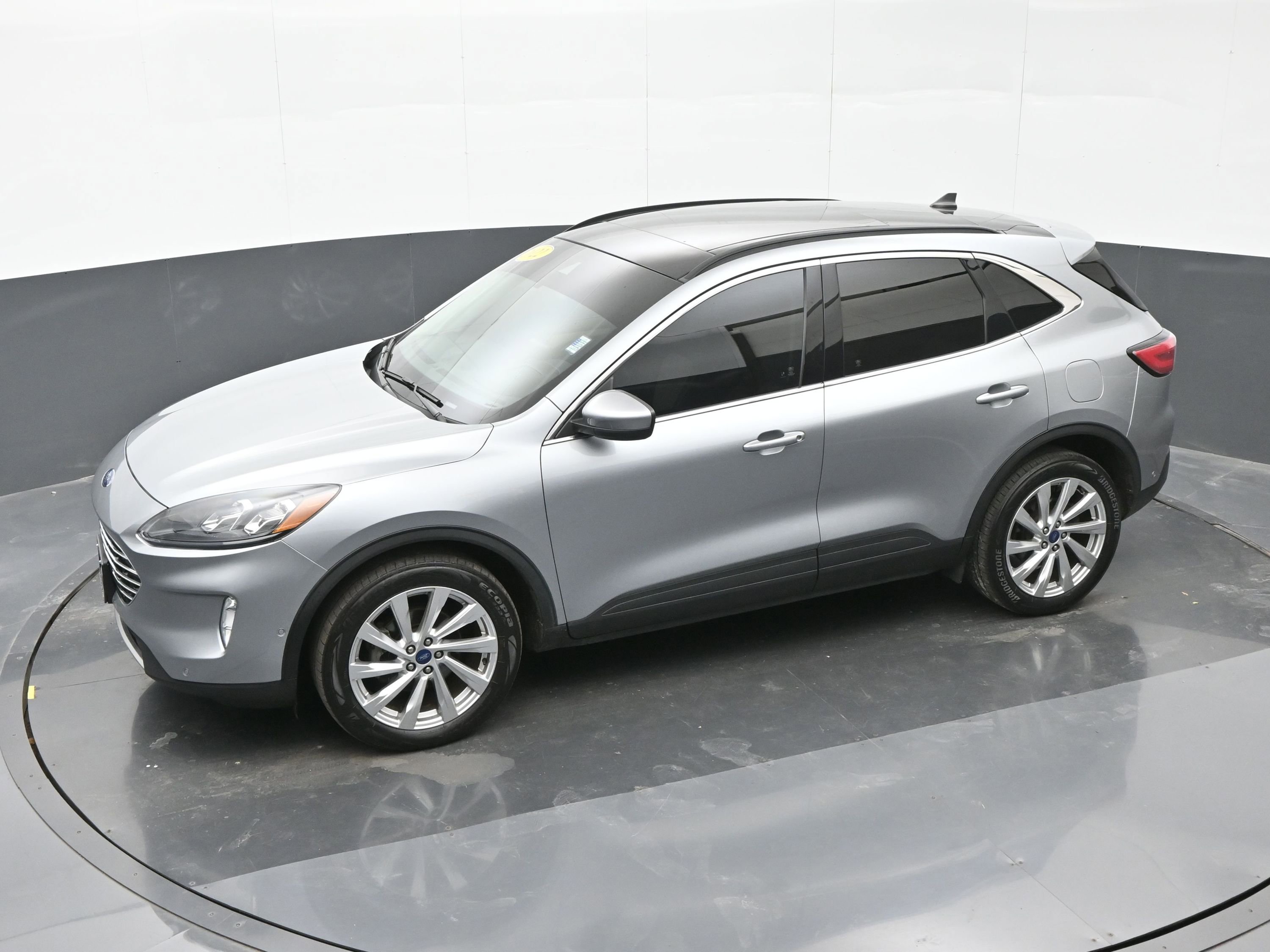 Used 2022 Ford Escape Titanium w/ Titanium Elite Package image 32