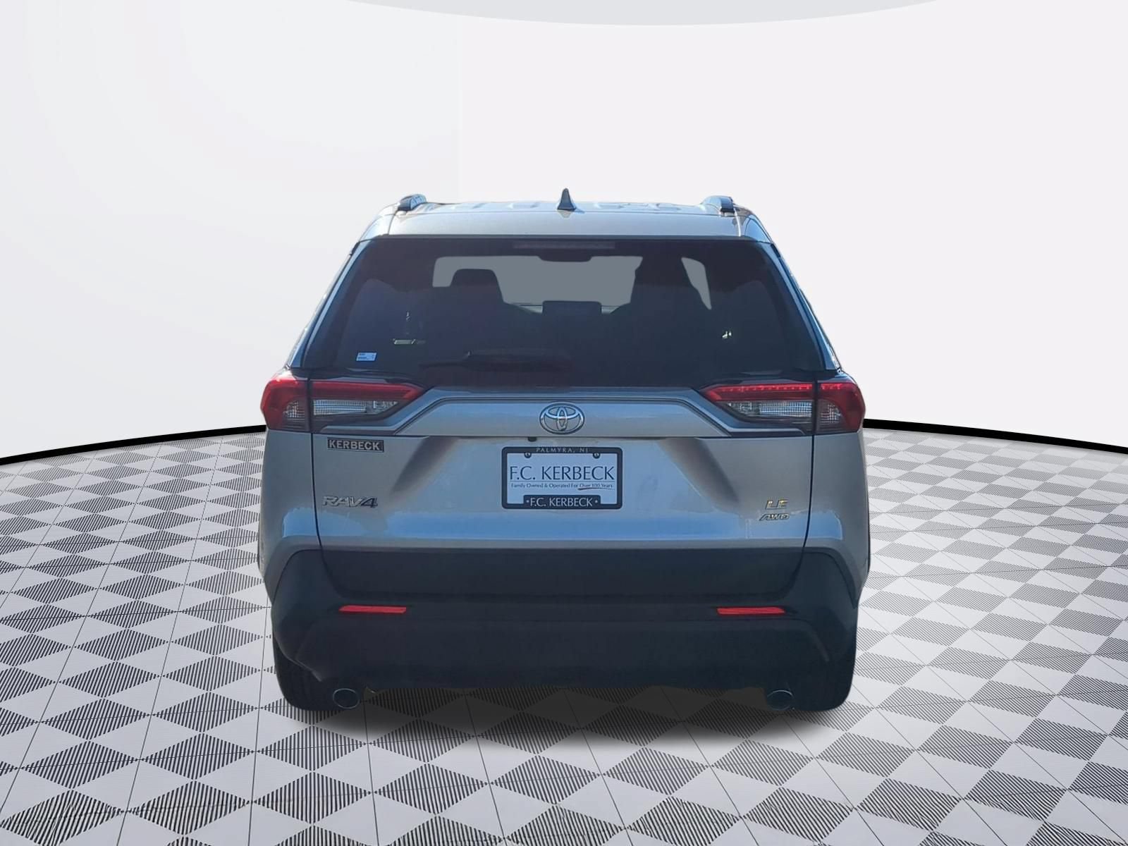 Used 2021 Toyota RAV4 LE AWD/4WD image 6