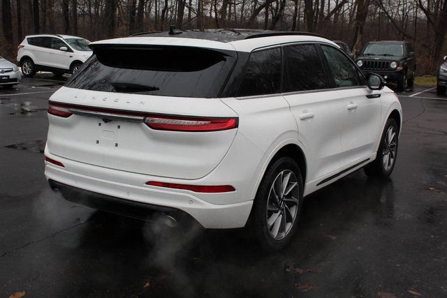 New 2026 Lincoln Corsair Grand Touring AWD/4WD image 3