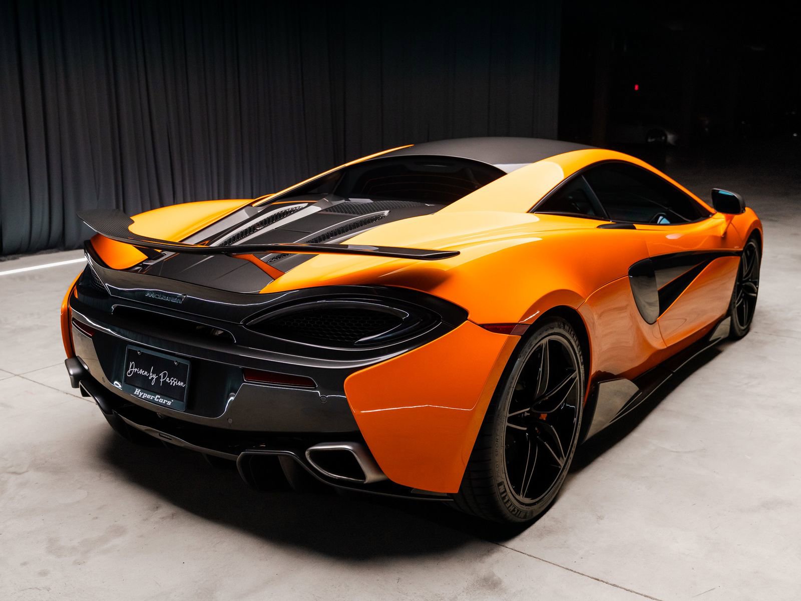 Used 2016 McLaren 570S Coupe RWD image 33