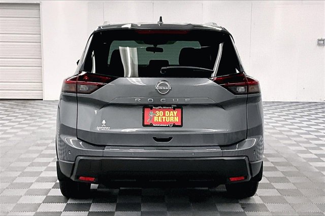 New 2025 Nissan Rogue SV image 4