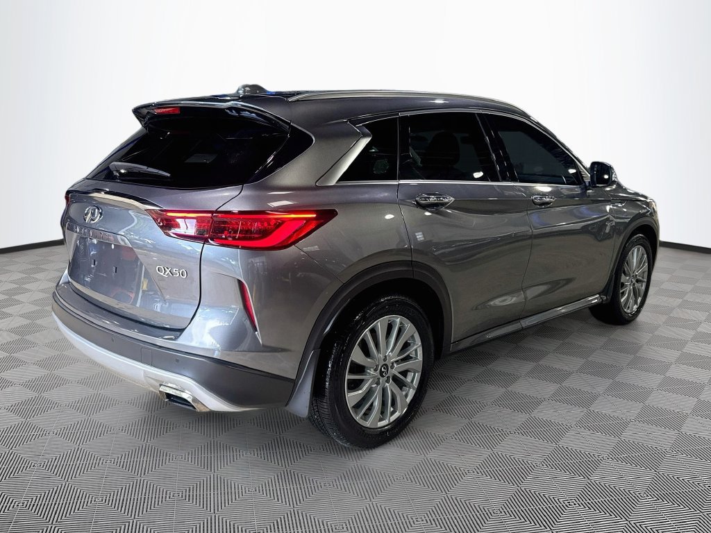 Certified 2023 INFINITI QX50 Luxe FWD image 6