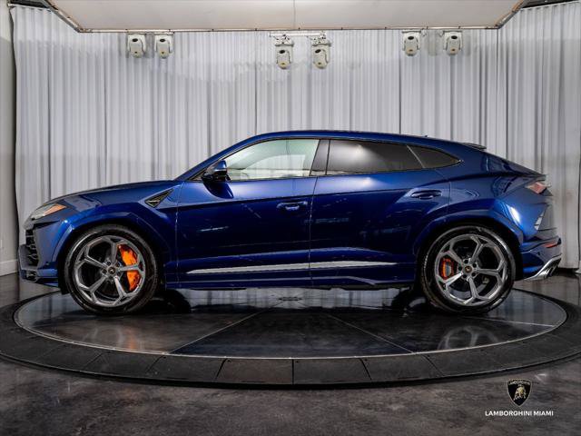 Used 2020 Lamborghini Urus AWD/4WD image 6