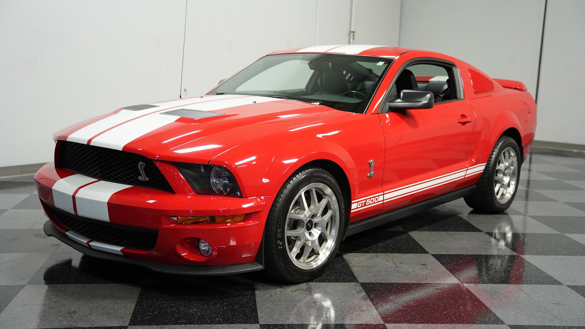 Used 2009 Ford Mustang Shelby GT500 RWD image 5