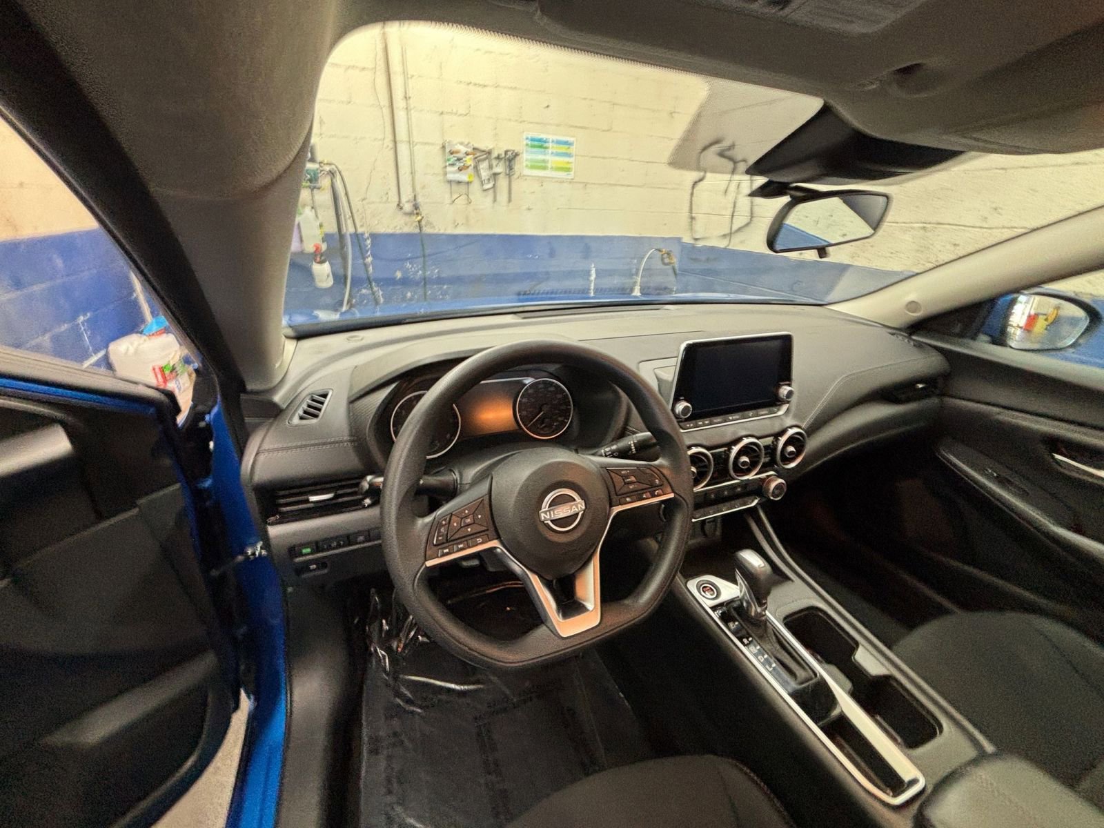 Used 2024 Nissan Sentra SV FWD image 28