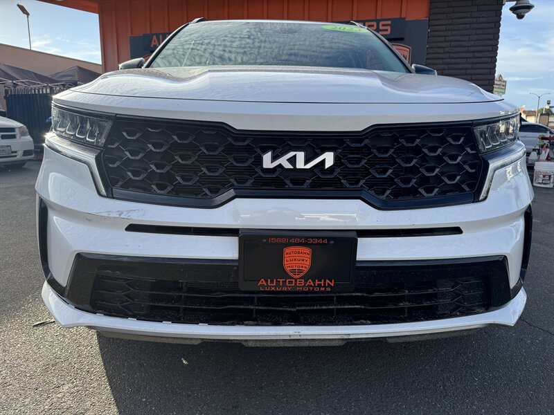 Used 2023 Kia Sorento S FWD image 4
