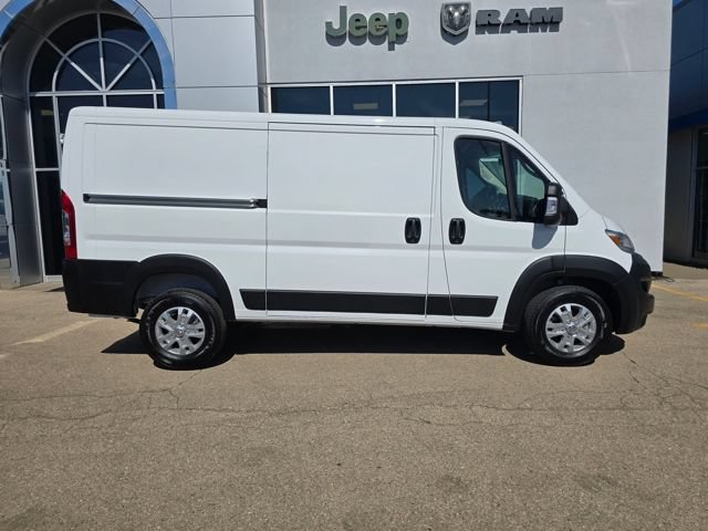 Used 2025 RAM ProMaster 1500 w/ Quick Order Package 22G SLT FWD image 2