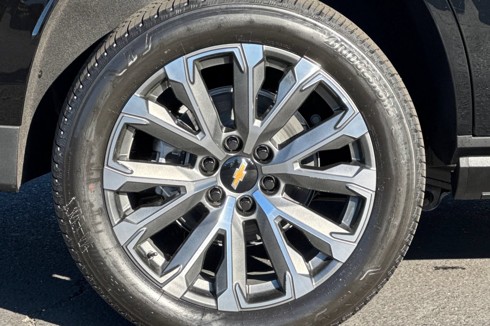 New 2026 Chevrolet Tahoe High Country AWD/4WD image 30