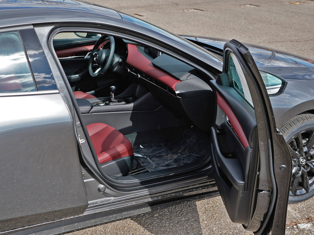 New 2026 MAZDA MAZDA3 2.5 S Hatchback w/ Premium Pkg image 12