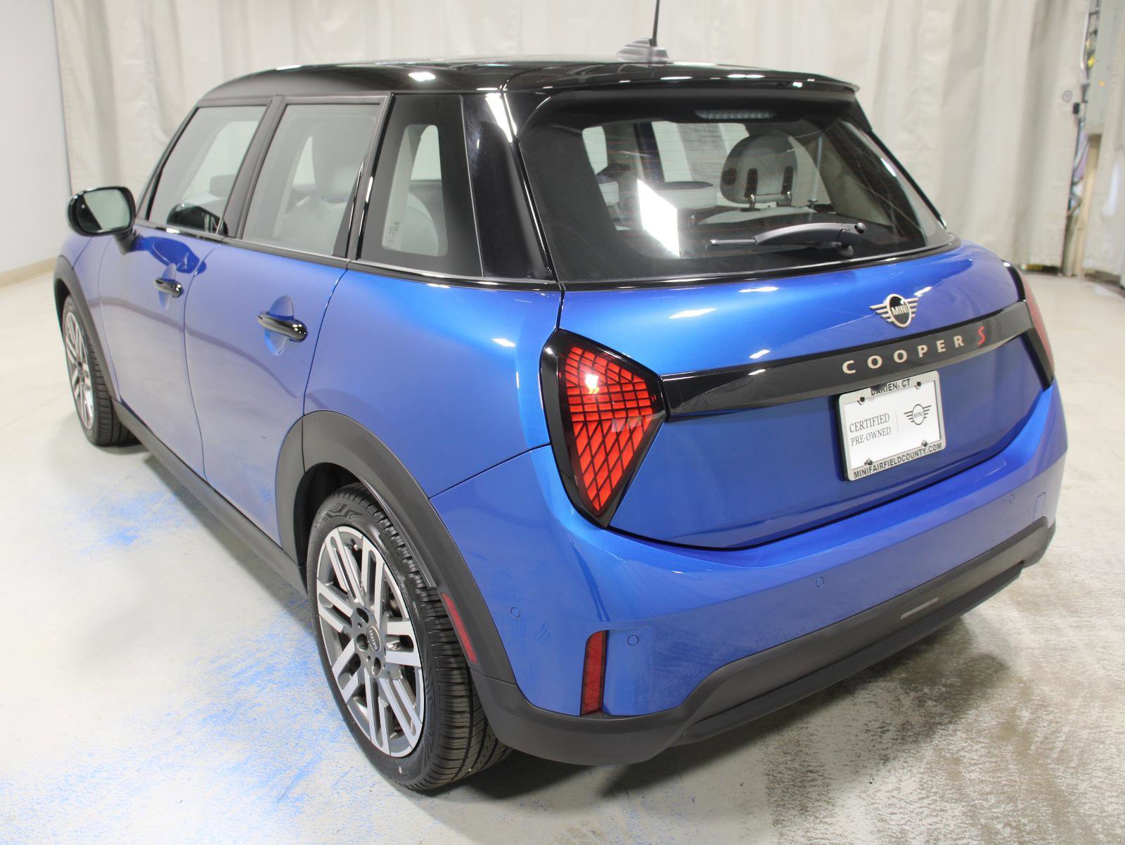 Certified 2025 MINI Cooper S image 6