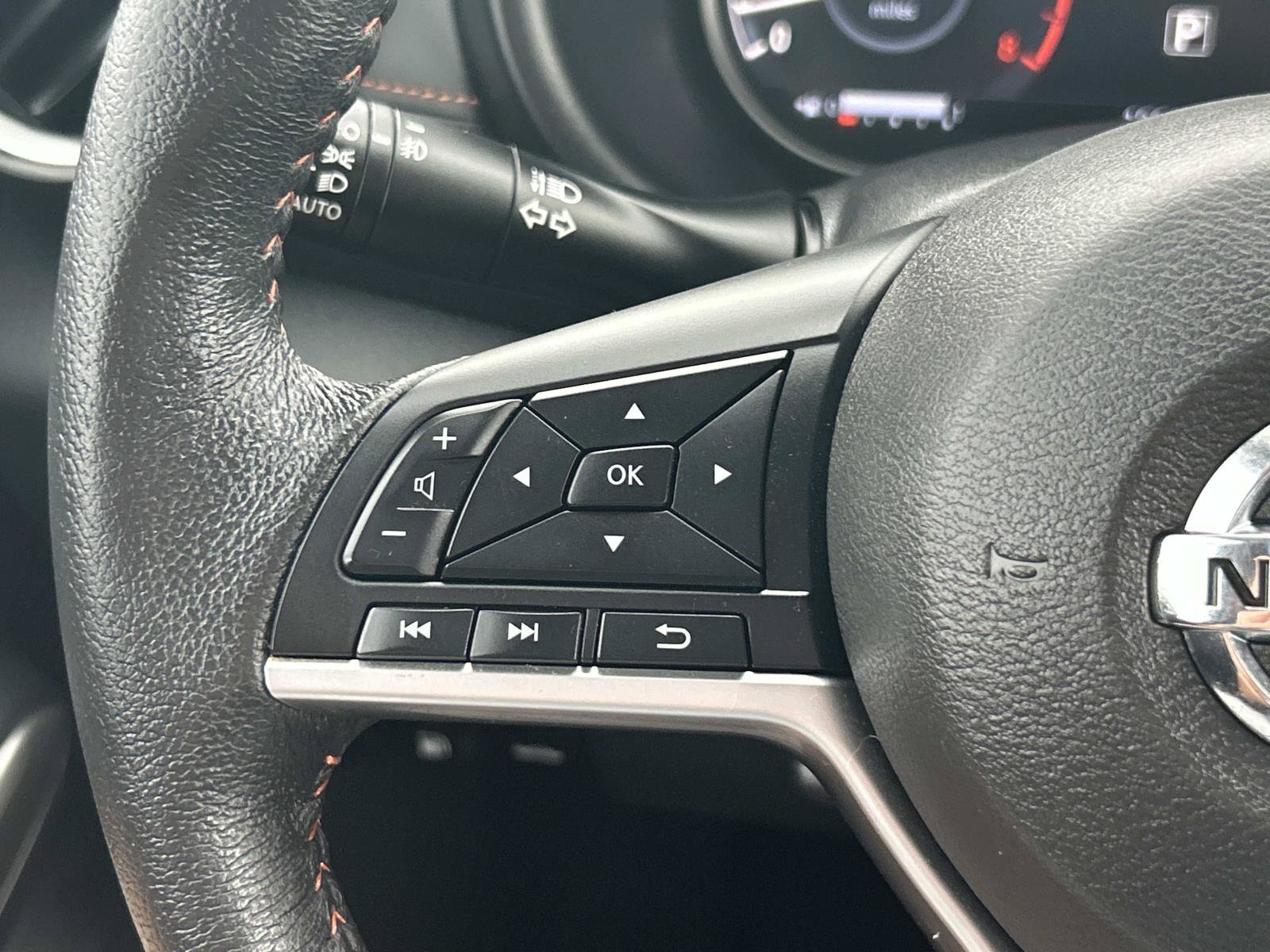Used 2020 Nissan Kicks SR w/ SR Premium Package FWD image 34