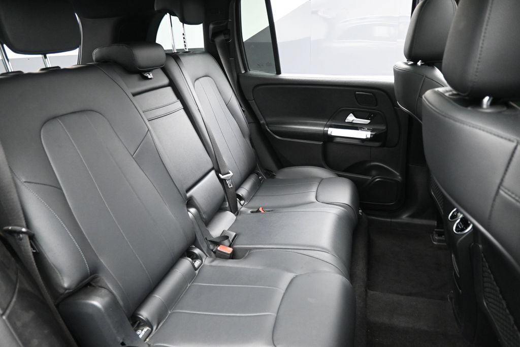 Used 2022 Mercedes-Benz EQB 350 4MATIC image 32