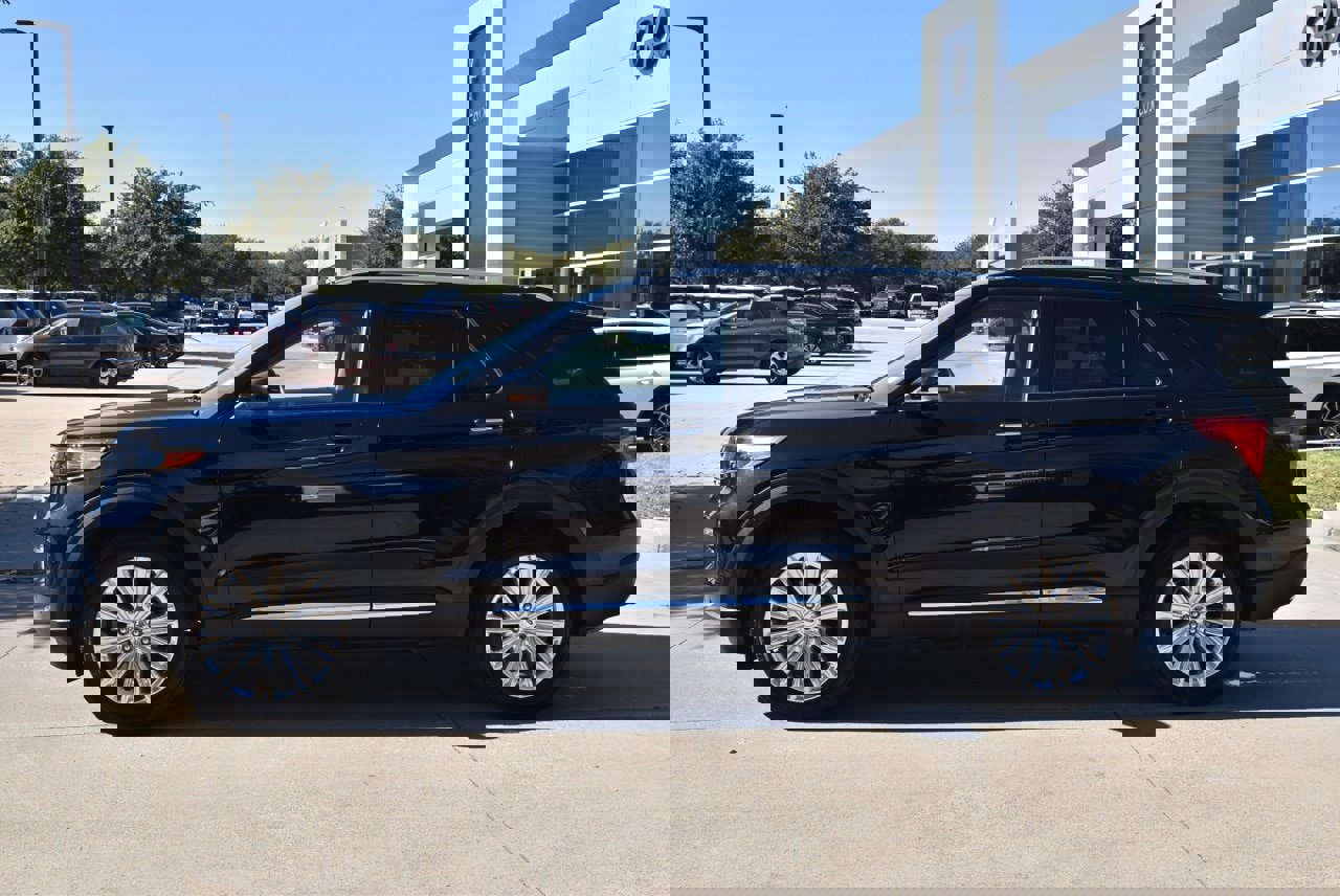 Used 2022 Ford Explorer Limited w/ Limited Technology Package image 12