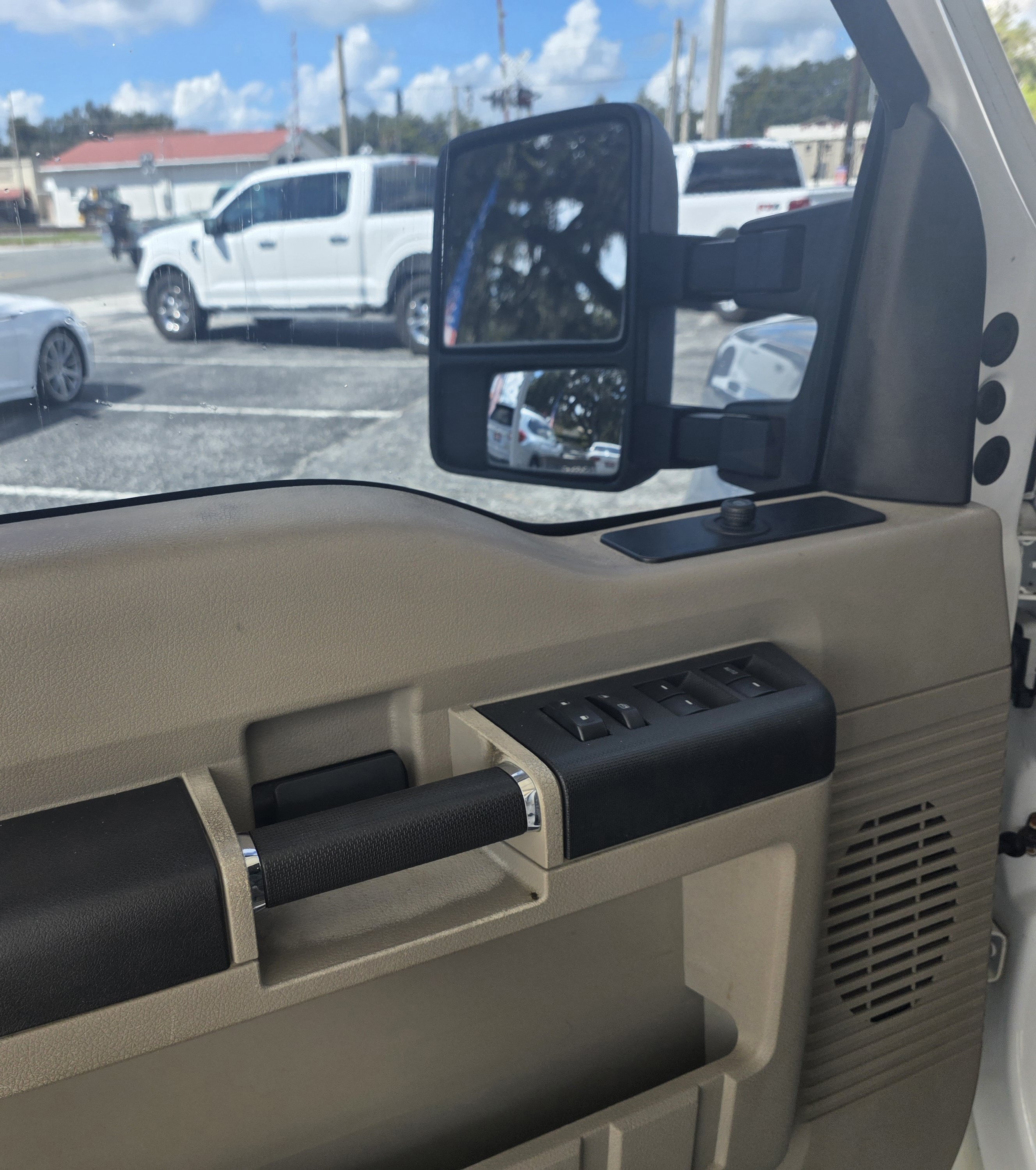 Used 2010 Ford F250 XL AWD/4WD image 13