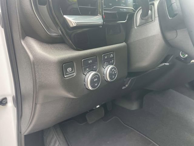 Used 2025 GMC Sierra 1500 SLT image 29