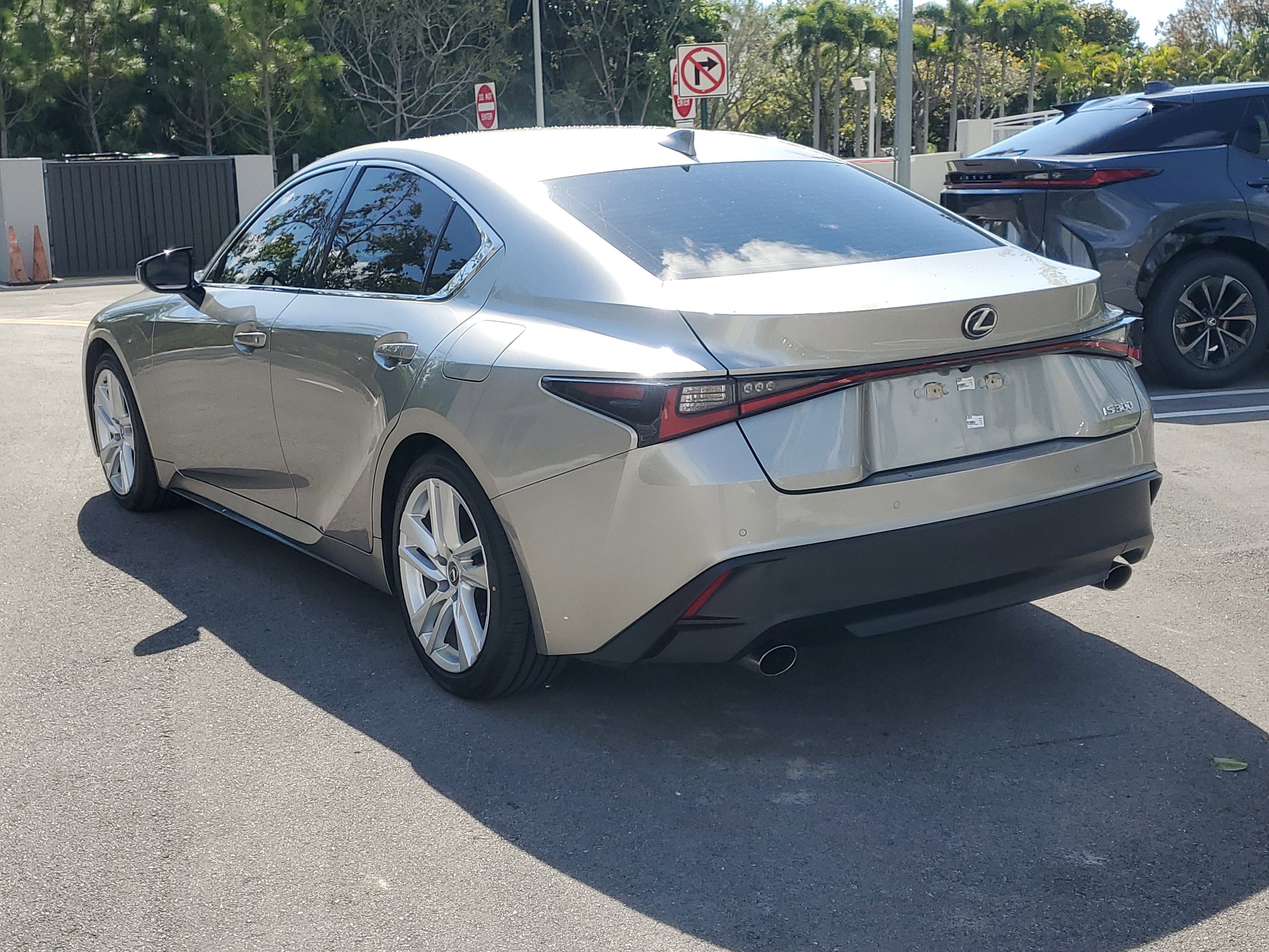 Certified 2023 Lexus IS 300 w/ Comfort Package RWD image 5