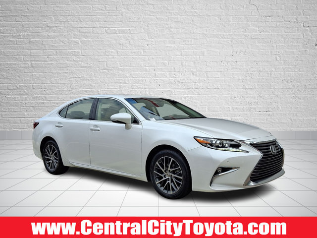 Used 2016 Lexus ES 350 w/ Navigation System Package