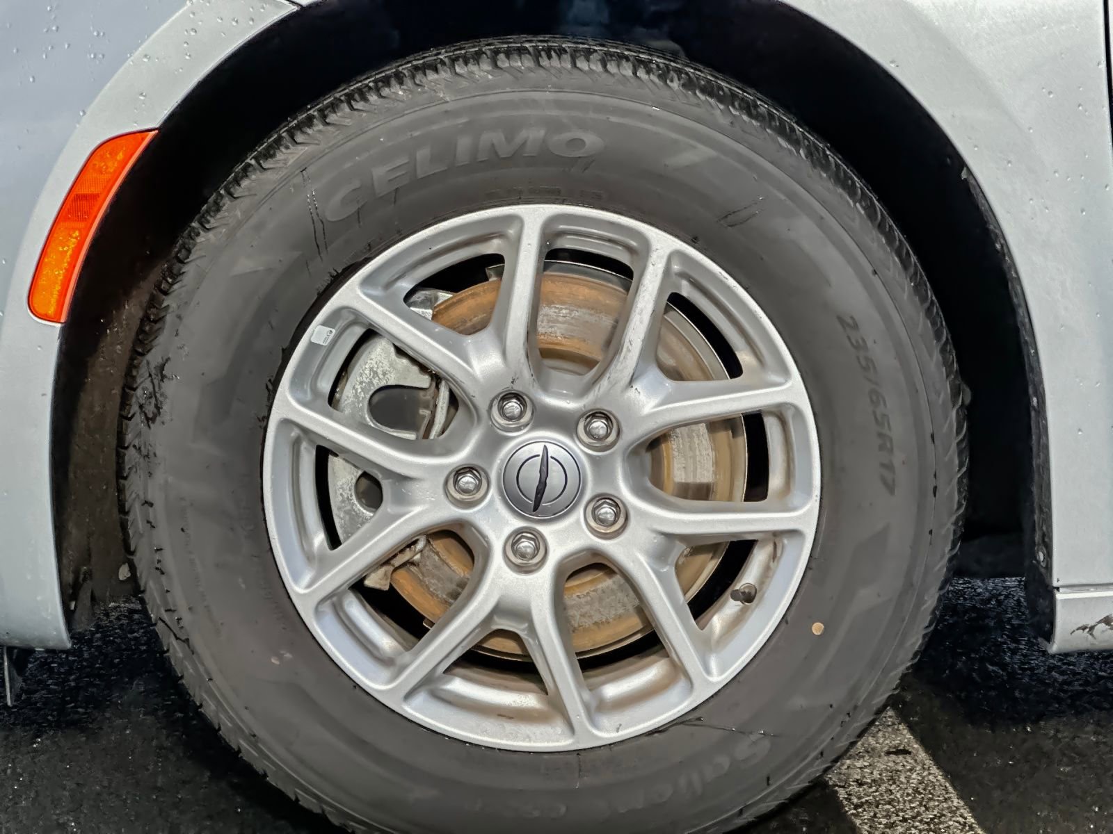 Used 2024 Chrysler Pacifica Touring-L image 27