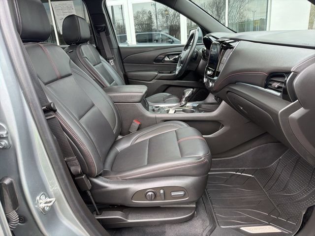 Certified 2023 Chevrolet Traverse RS w/ LPO, Floor Liner Package AWD/4WD image 19