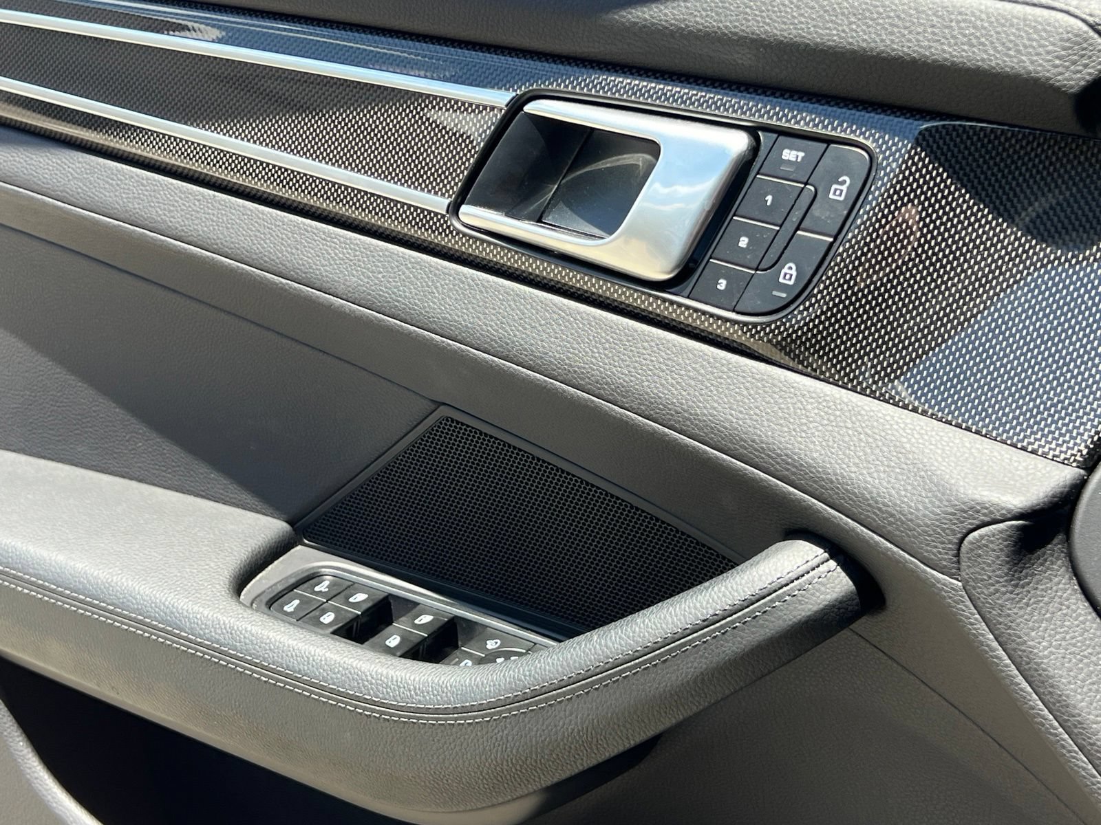Certified 2023 Porsche Panamera 4 Platinum Edition AWD/4WD image 31