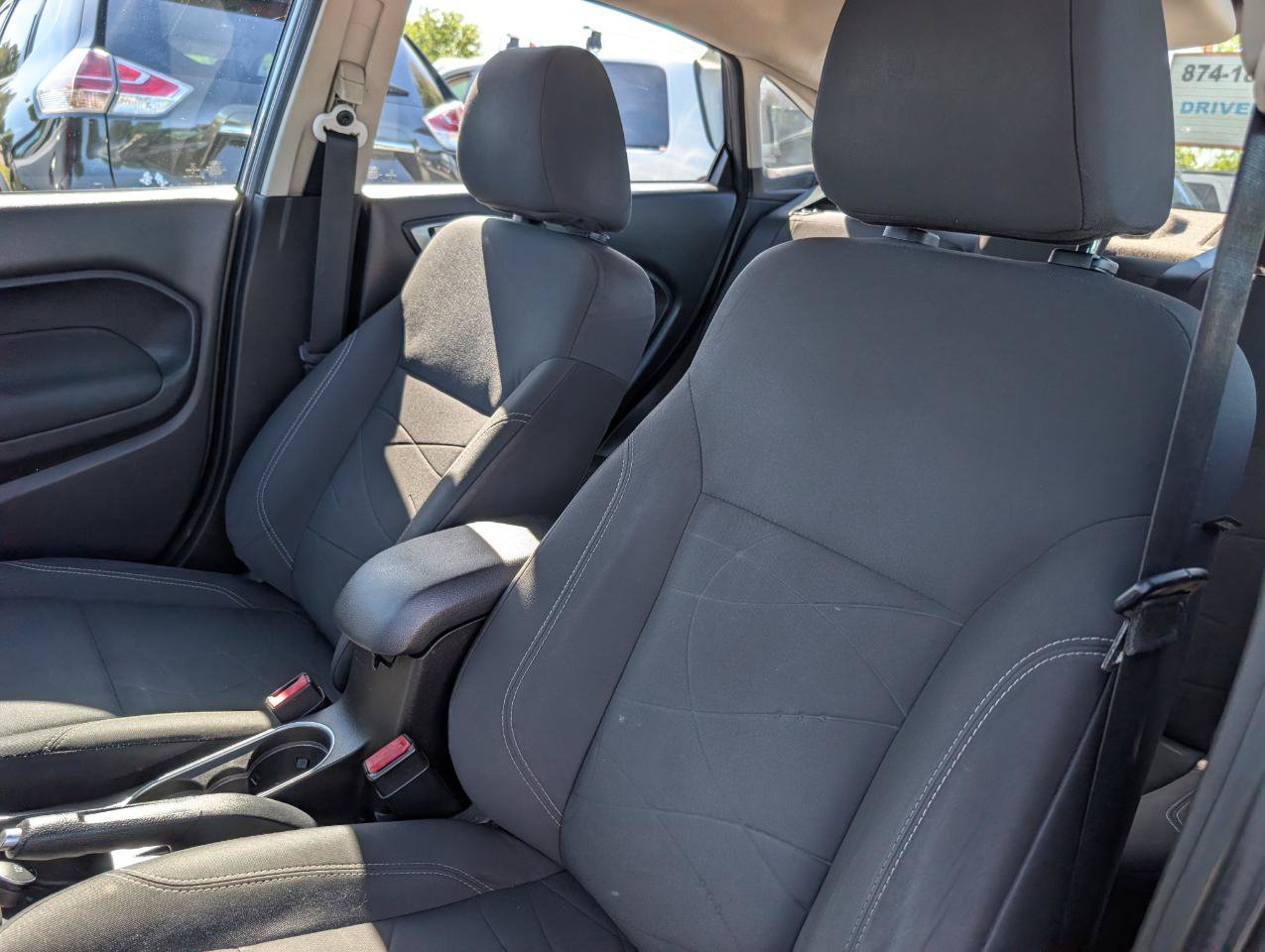 Used 2015 Ford Fiesta SE FWD image 15