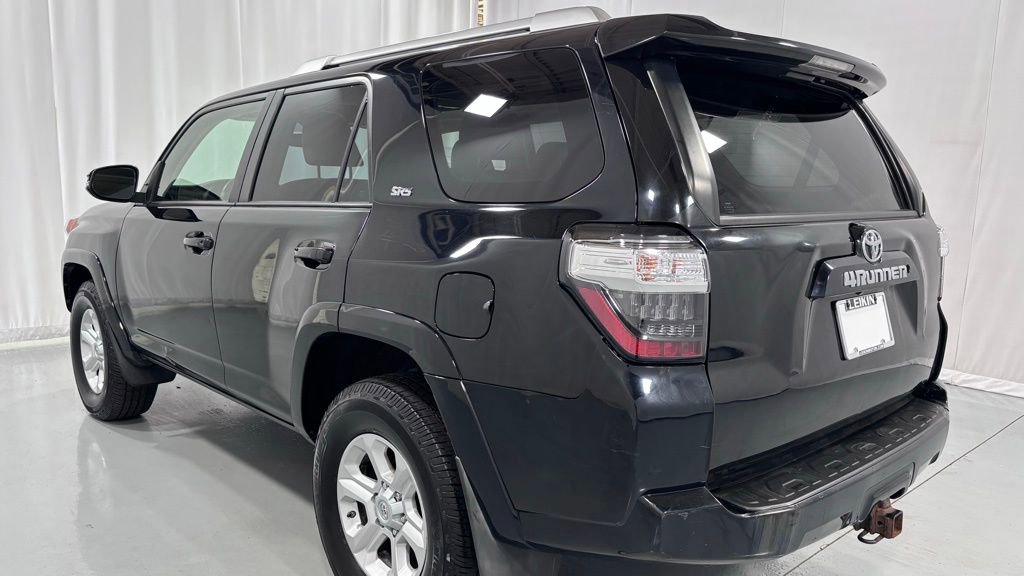 Used 2016 Toyota 4Runner SR5 Premium AWD/4WD image 8