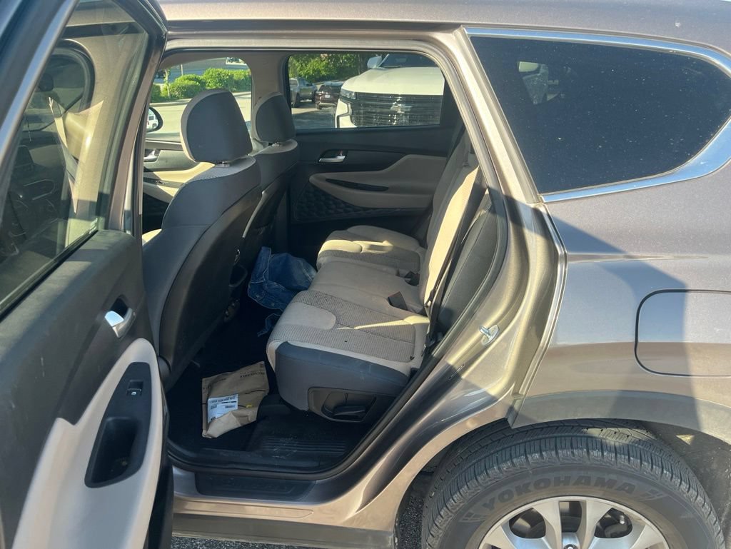 Used 2019 Hyundai Santa Fe SE FWD image 10