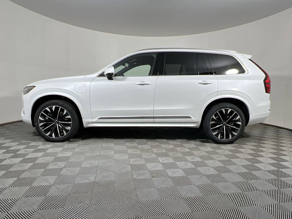 New 2026 Volvo XC90 T8 Plus w/ Protection Package Premier image 5