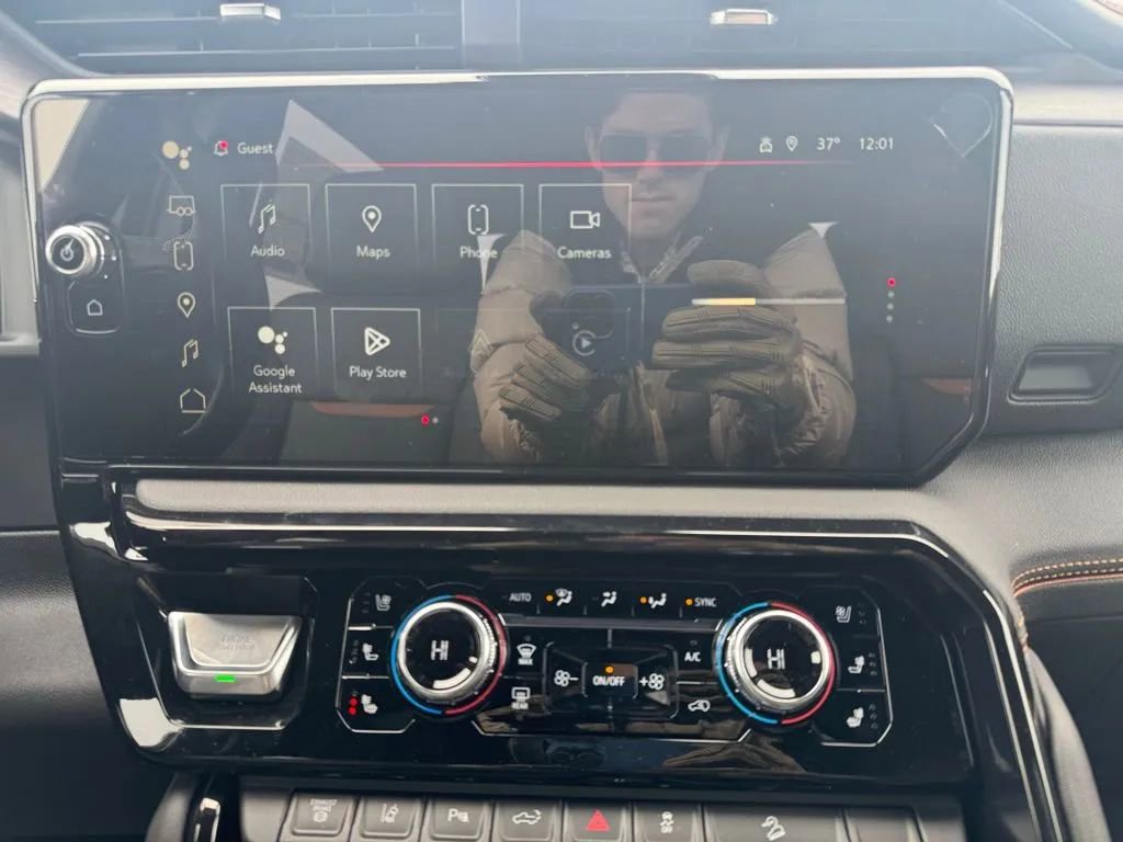 New 2026 GMC Sierra 3500 AT4 w/ Technology Package image 28