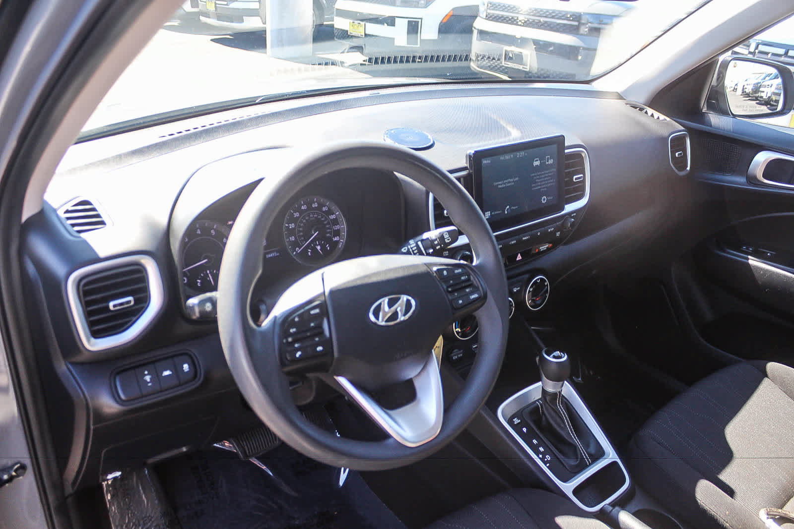 Used 2020 Hyundai Venue SE FWD image 22