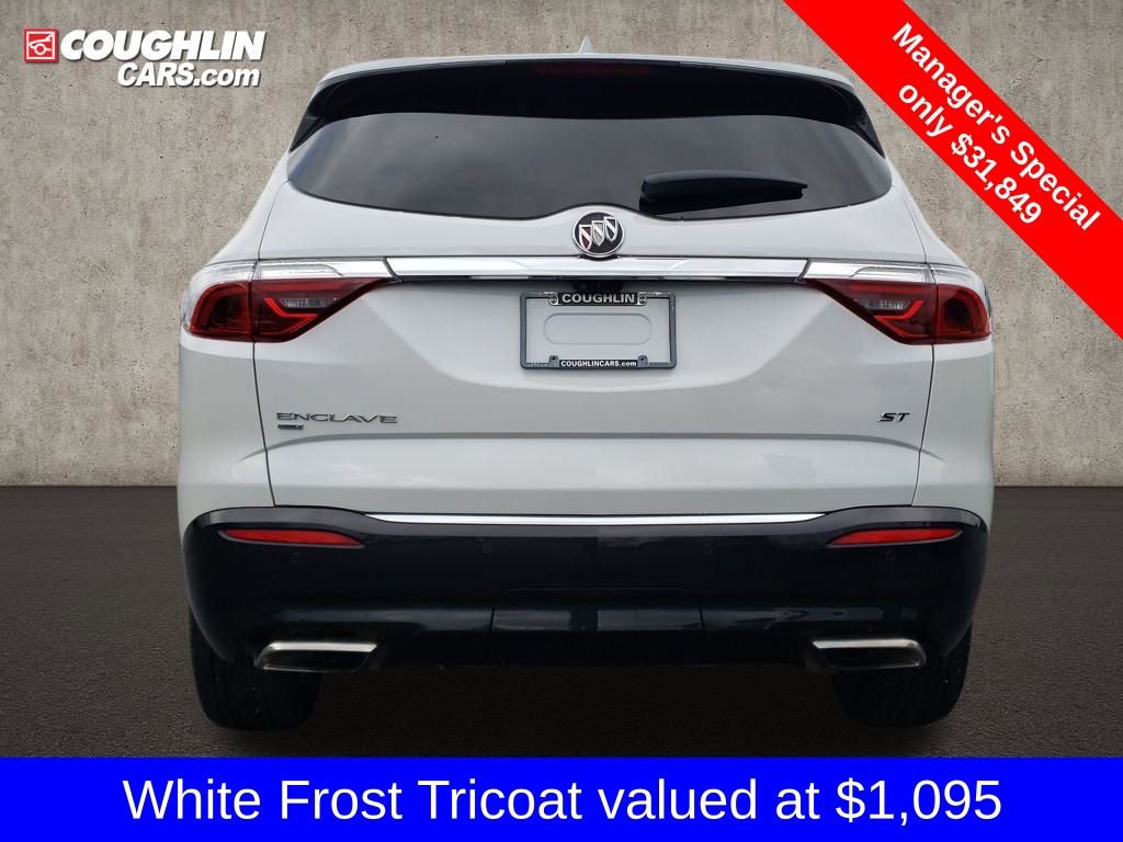 Used 2024 Buick Enclave Essence w/ Sport Touring Edition AWD/4WD image 5
