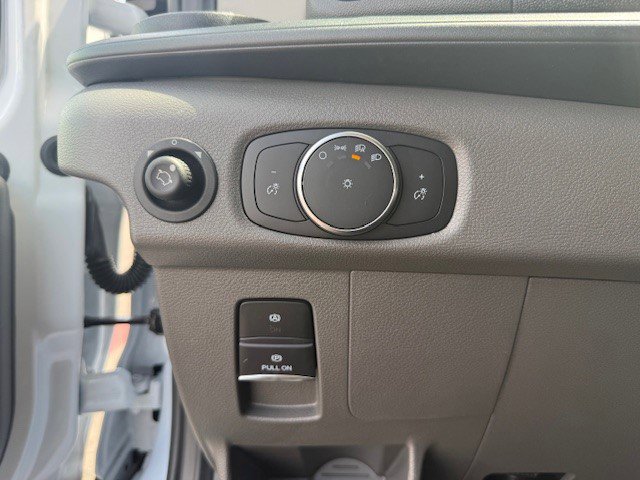 New 2026 Ford Transit 250 148 Medium Roof RWD image 17